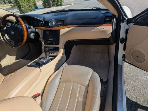 Used 2011 Maserati GranTurismo S image 22