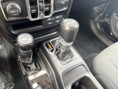 Used 2022 Jeep Wrangler Unlimited Sport w/ Sun And Sound Package AWD/4WD image 23