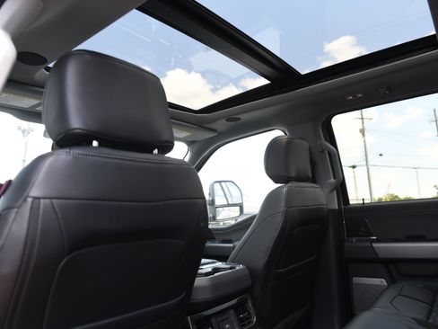 New 2026 Ford F250 Lariat w/ Black Appearance Package AWD/4WD image 14
