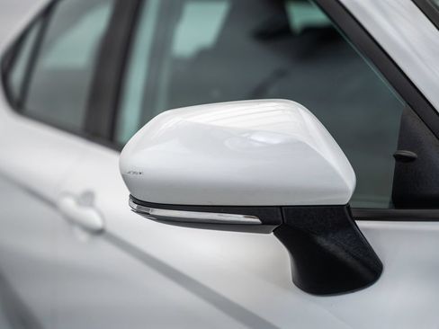 Certified 2025 Toyota Camry LE FWD image 15