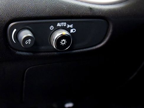 Used 2023 Chevrolet Malibu LT image 17