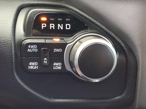 Used 2019 RAM 1500 Big Horn AWD/4WD image 25
