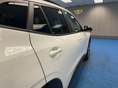 Certified 2025 Chevrolet Trax LT w/ LT Convenience Package image 6