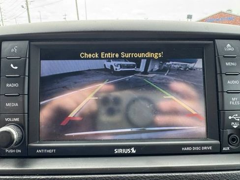 Used 2017 Dodge Grand Caravan SXT FWD image 9