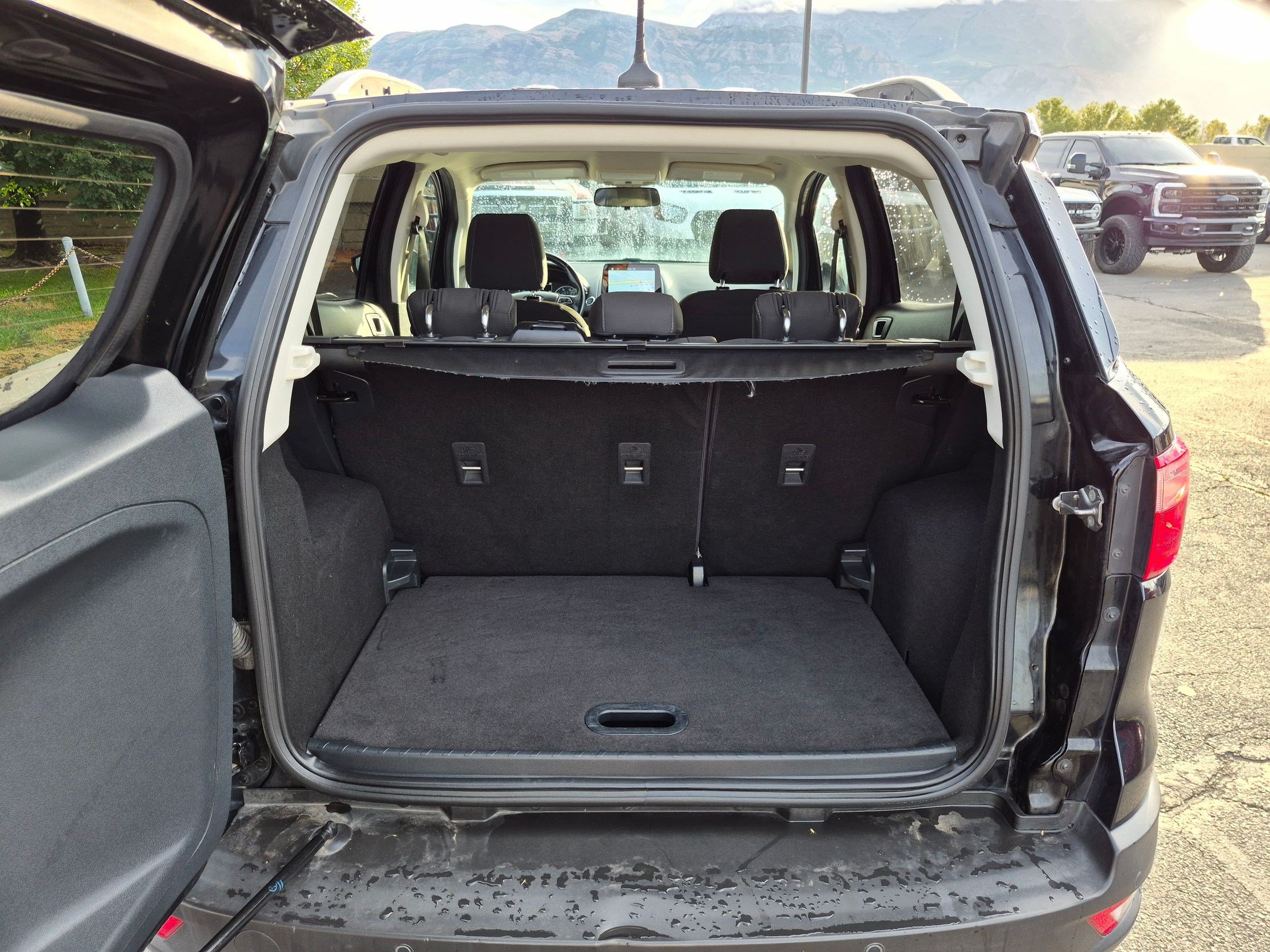 Used 2018 Ford EcoSport SE w/ SE Convenience Package FWD image 32