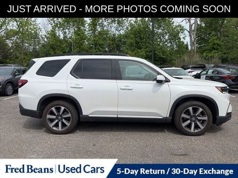 Used 2023 Honda Pilot Elite image 9
