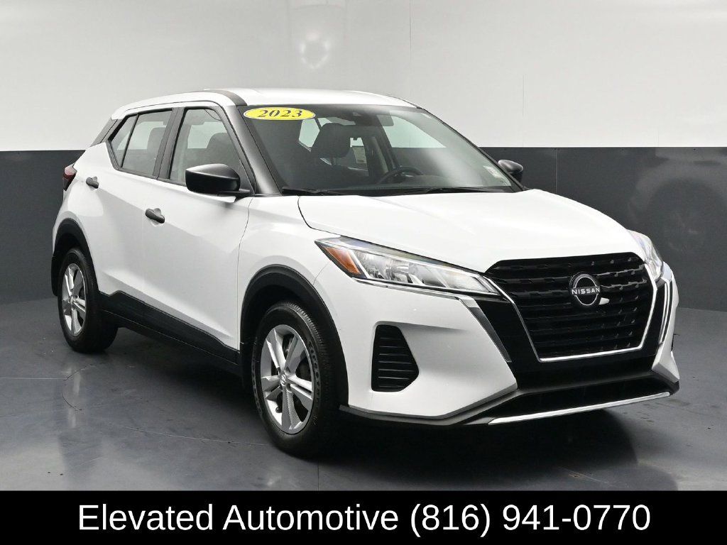 Used 2023 Nissan Kicks S FWD image 1