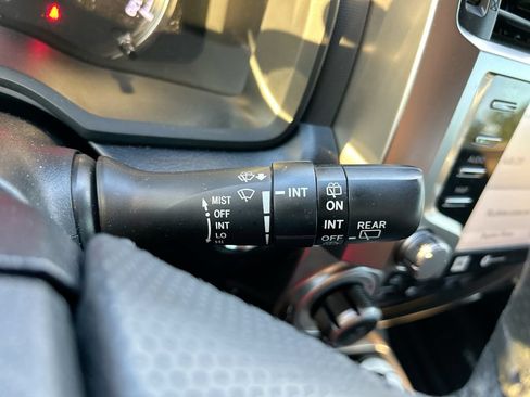 Used 2024 Toyota 4Runner Limited AWD/4WD image 21