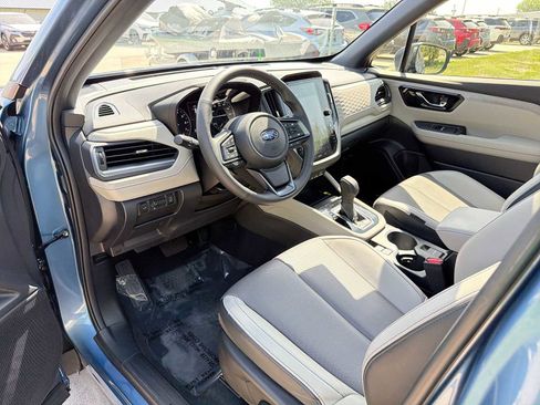Used 2025 Subaru Forester Limited w/ Popular Package #1 AWD/4WD image 2