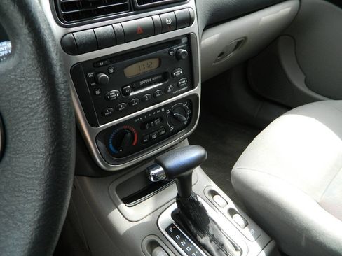 Used 2003 Saturn L-Series LW200 w/ Audio Pkg I FWD image 19