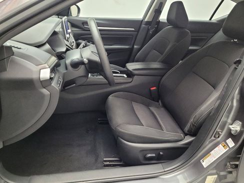 Used 2023 Nissan Altima 2.5 SV image 17