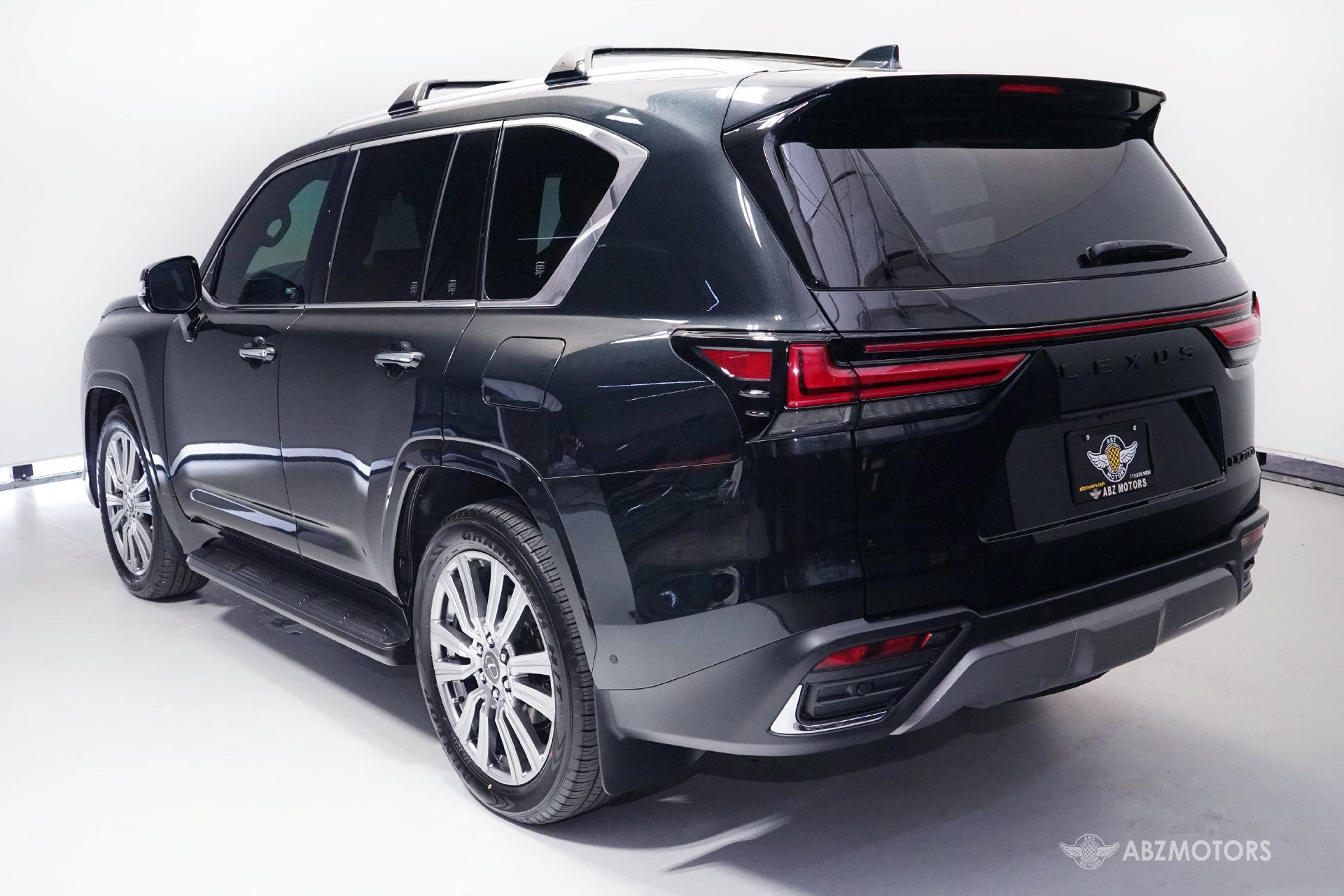 Used 2026 Lexus LX 700h Ultra Luxury w/ Accessory Package (Z1) AWD/4WD image 6