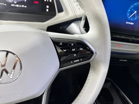 Used 2023 Volkswagen ID.4 Pro S image 16