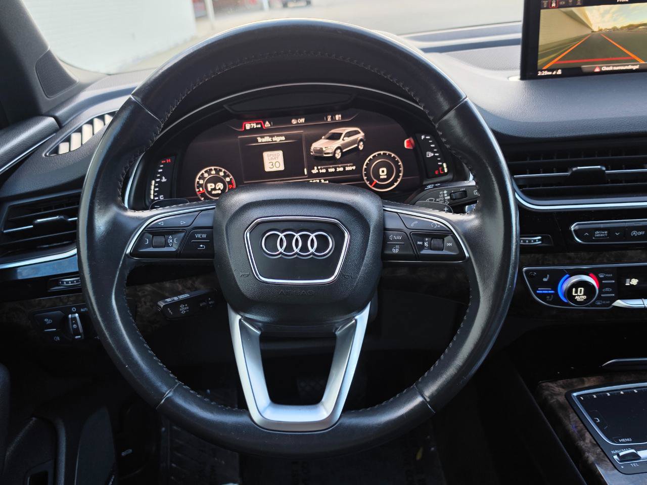 Used 2018 Audi Q7 3.0T Premium Plus w/ Premium Plus Package AWD/4WD image 20
