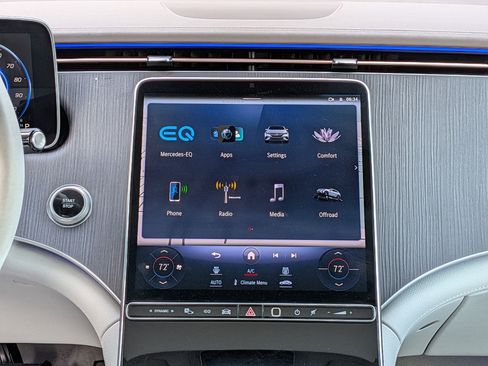 Used 2023 Mercedes-Benz EQE 350+ 4MATIC SUV w/ Exclusive Trim Package image 19