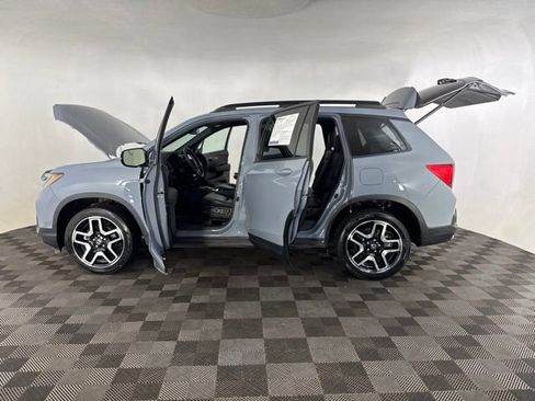Used 2023 Honda Passport Elite image 11