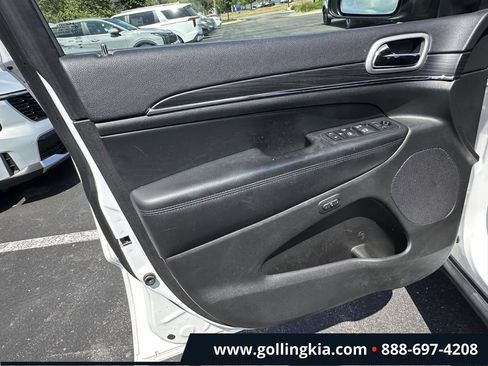 Used 2019 Jeep Grand Cherokee Limited AWD/4WD image 15