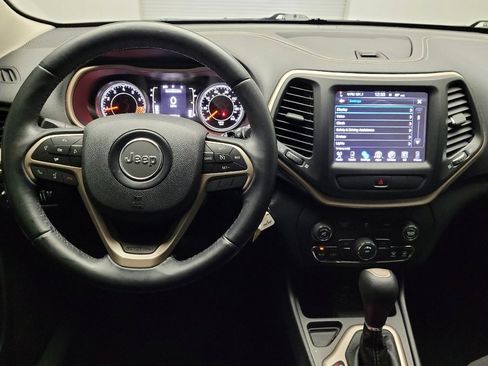 Used 2014 Jeep Cherokee Latitude FWD image 22