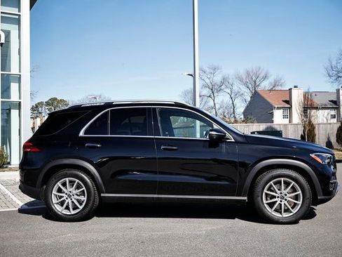 Used 2025 Mercedes-Benz GLE 350 4MATIC image 3