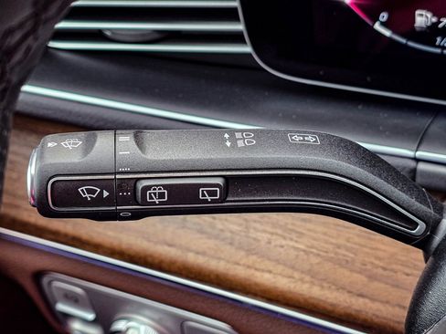 New 2026 Mercedes-Benz GLS 450 4MATIC image 24