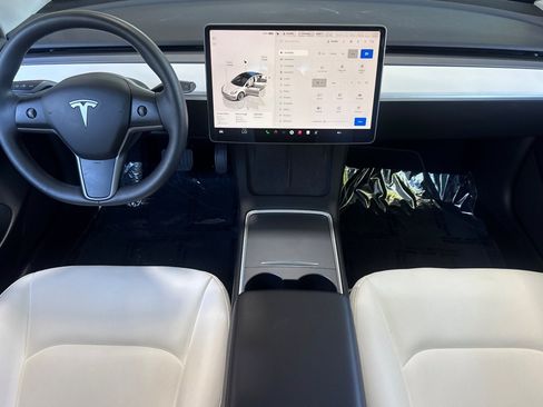 Used 2023 Tesla Model 3 Standard Range RWD image 14