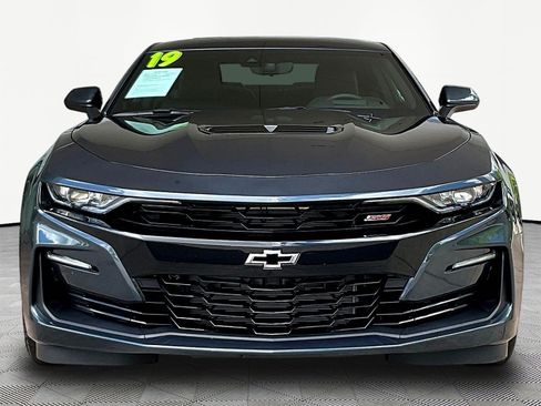 Used 2019 Chevrolet Camaro SS RWD image 2