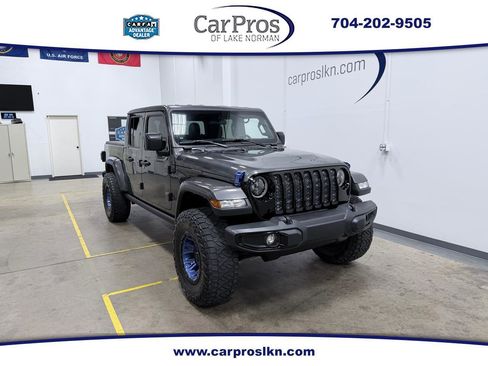 Used 2022 Jeep Gladiator Sport AWD/4WD image 1