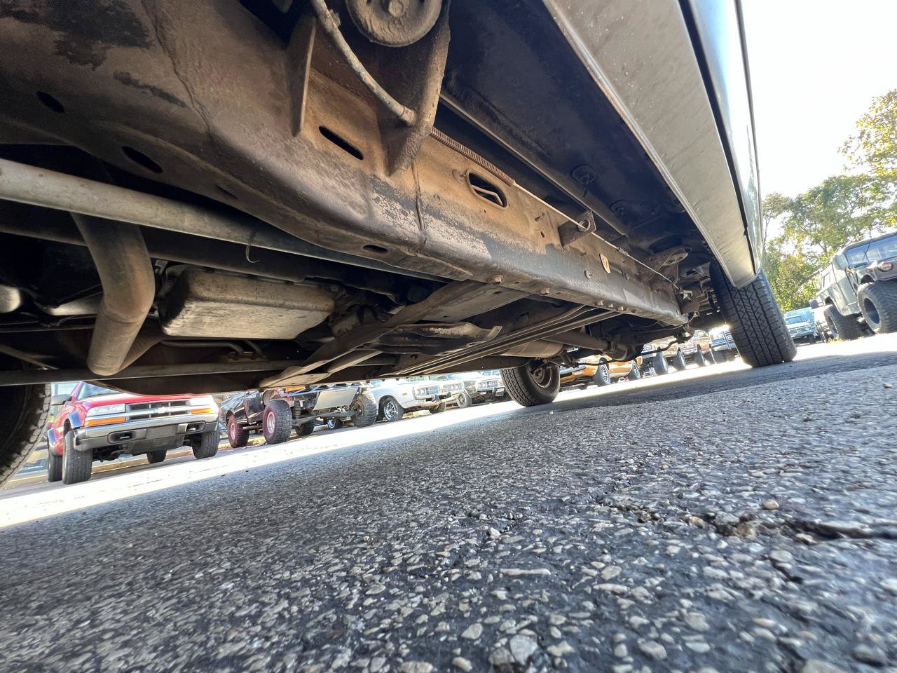 Used 1992 Chevrolet Suburban 4WD image 22