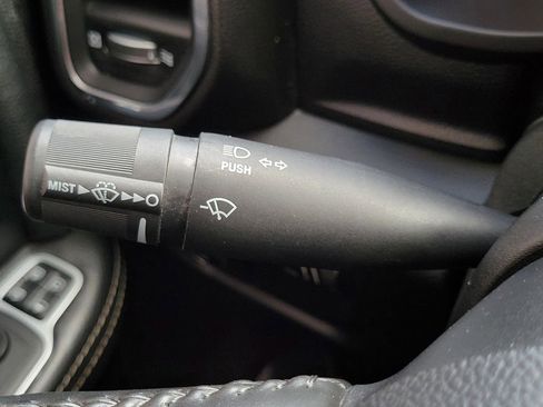 Used 2024 RAM 2500 Laramie image 30