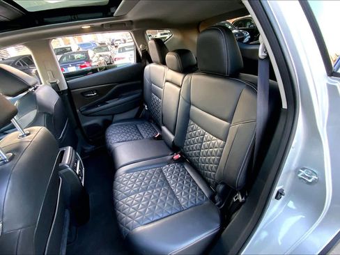 Used 2023 Nissan Murano Platinum w/ Cargo Package image 19