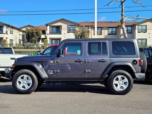 Used 2021 Jeep Wrangler Unlimited Sport image 9