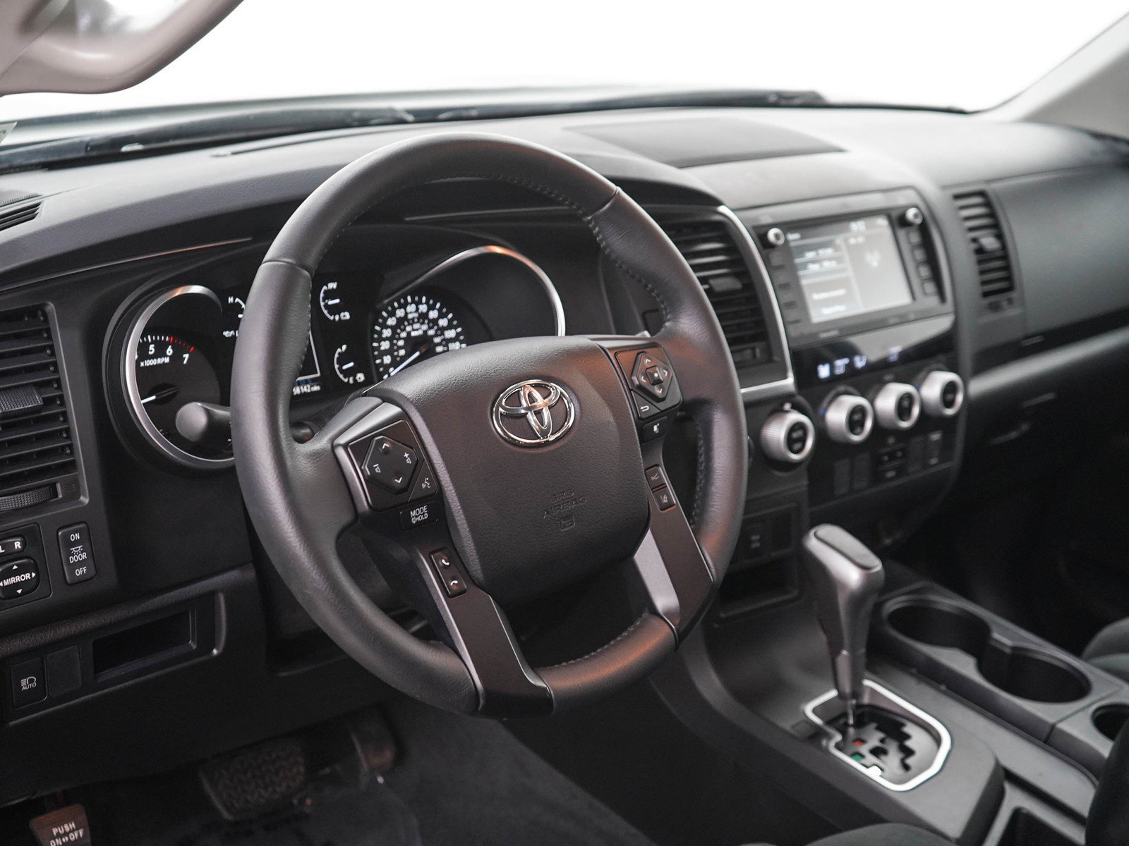 Used 2022 Toyota Sequoia TRD Sport AWD/4WD image 20