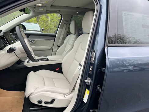 New 2026 Volvo XC90 B6 Ultra w/ Protection Package Premier AWD/4WD image 11