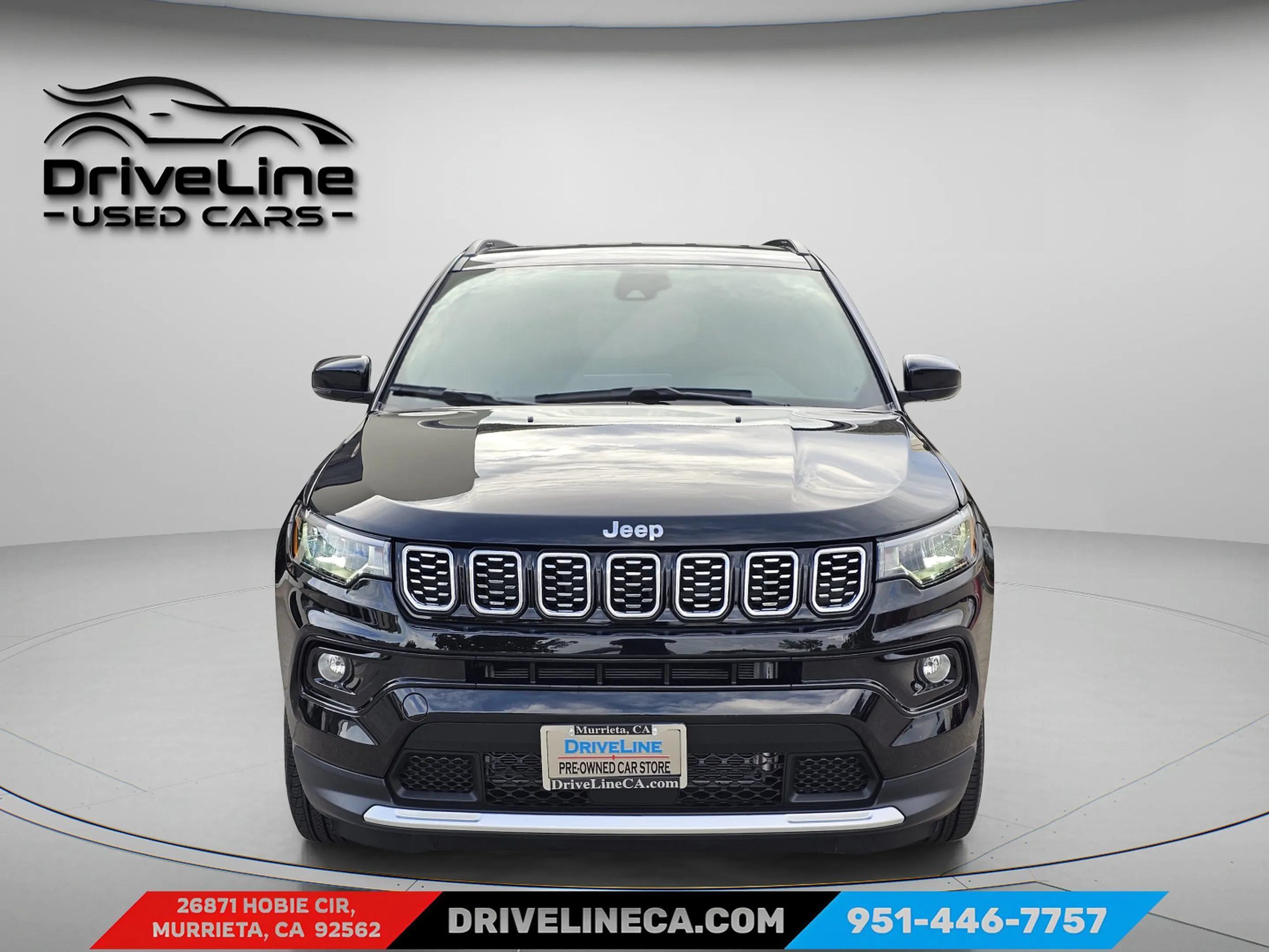 Used 2025 Jeep Compass Limited AWD/4WD image 2