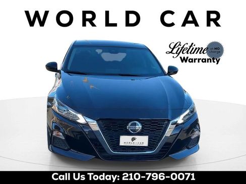 Used 2022 Nissan Altima 2.5 SV image 2