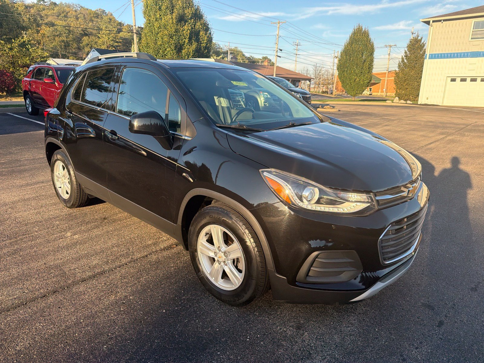 Used 2019 Chevrolet Trax LT w/ LT Convenience Package FWD image 7