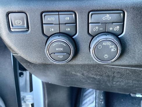 New 2026 Chevrolet Silverado 1500 LT w/ Z71 Off-Road Package image 19