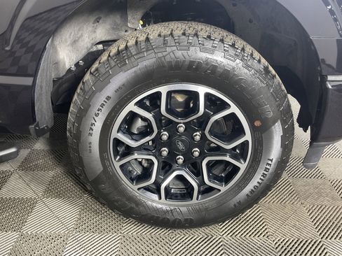 Used 2022 Ford F150 XLT w/ Equipment Group 302A High image 10