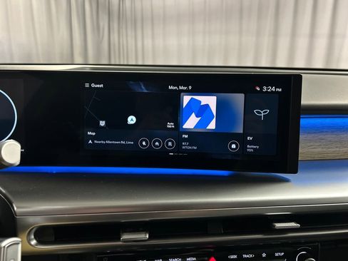 Used 2026 Hyundai Ioniq 9 SEL w/ Tow & Go Package image 15