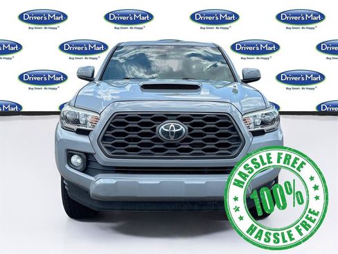 Used 2020 Toyota Tacoma TRD Sport RWD image 2