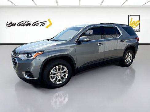 Used 2021 Chevrolet Traverse LT AWD/4WD image 1