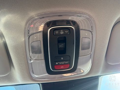 Used 2023 Hyundai Elantra Limited w/ Cargo Package image 22