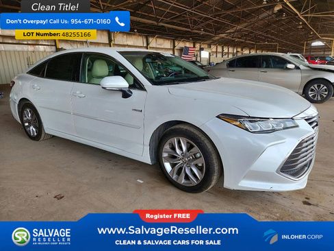 Used 2020 Toyota Avalon XLE w/ Carpet Mat Package image 5