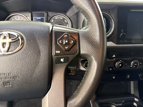Used 2016 Toyota Tacoma TRD Off-Road w/ Towing Package RWD image 19