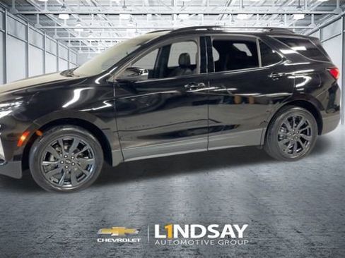 Used 2022 Chevrolet Equinox RS w/ RS Leather Package image 6