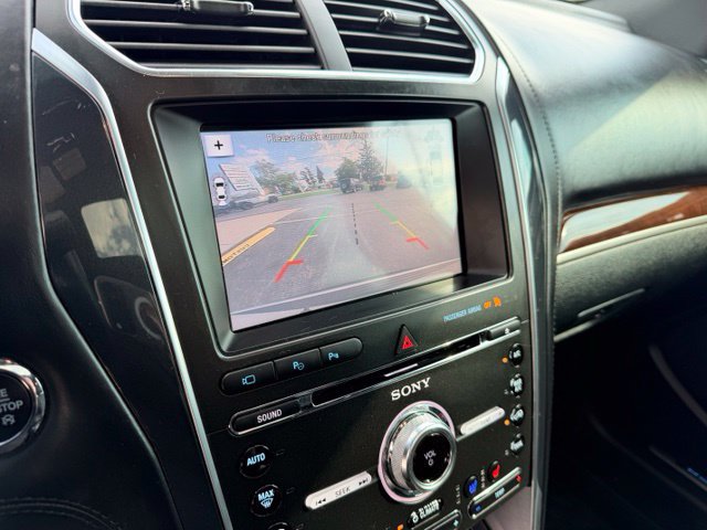 Used 2018 Ford Explorer Platinum AWD/4WD image 38