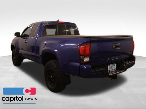 Certified 2022 Toyota Tacoma SR5 w/ Black Out Package (TMS) AWD/4WD image 5