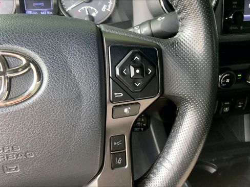 Used 2018 Toyota Tacoma TRD Sport w/ Technology Package AWD/4WD image 24