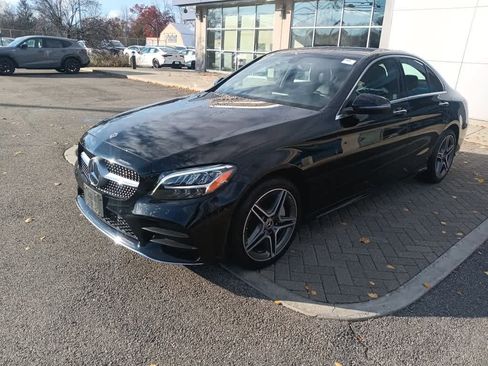 Used 2019 Mercedes-Benz C 300 4MATIC Sedan image 2