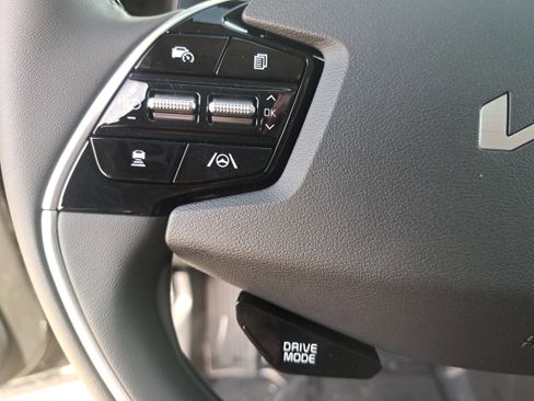 New 2024 Kia Niro Wind image 17